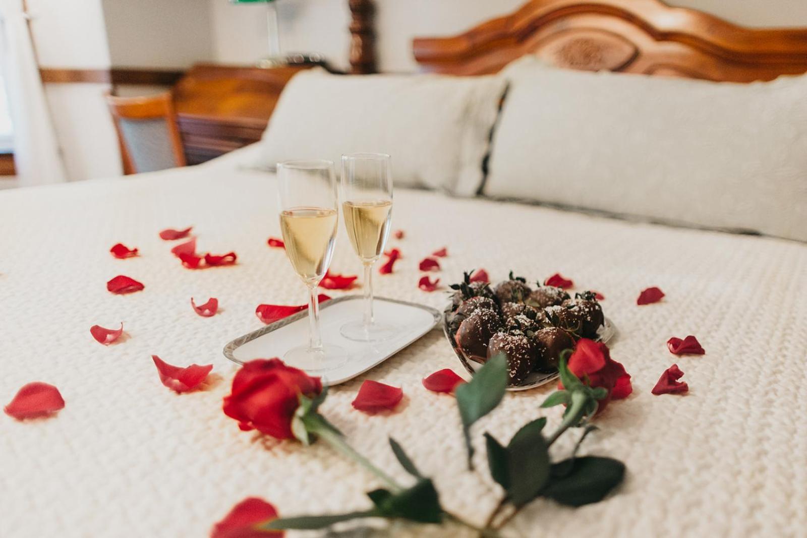 Friendly City Inn B&B Харисонбург Екстериор снимка