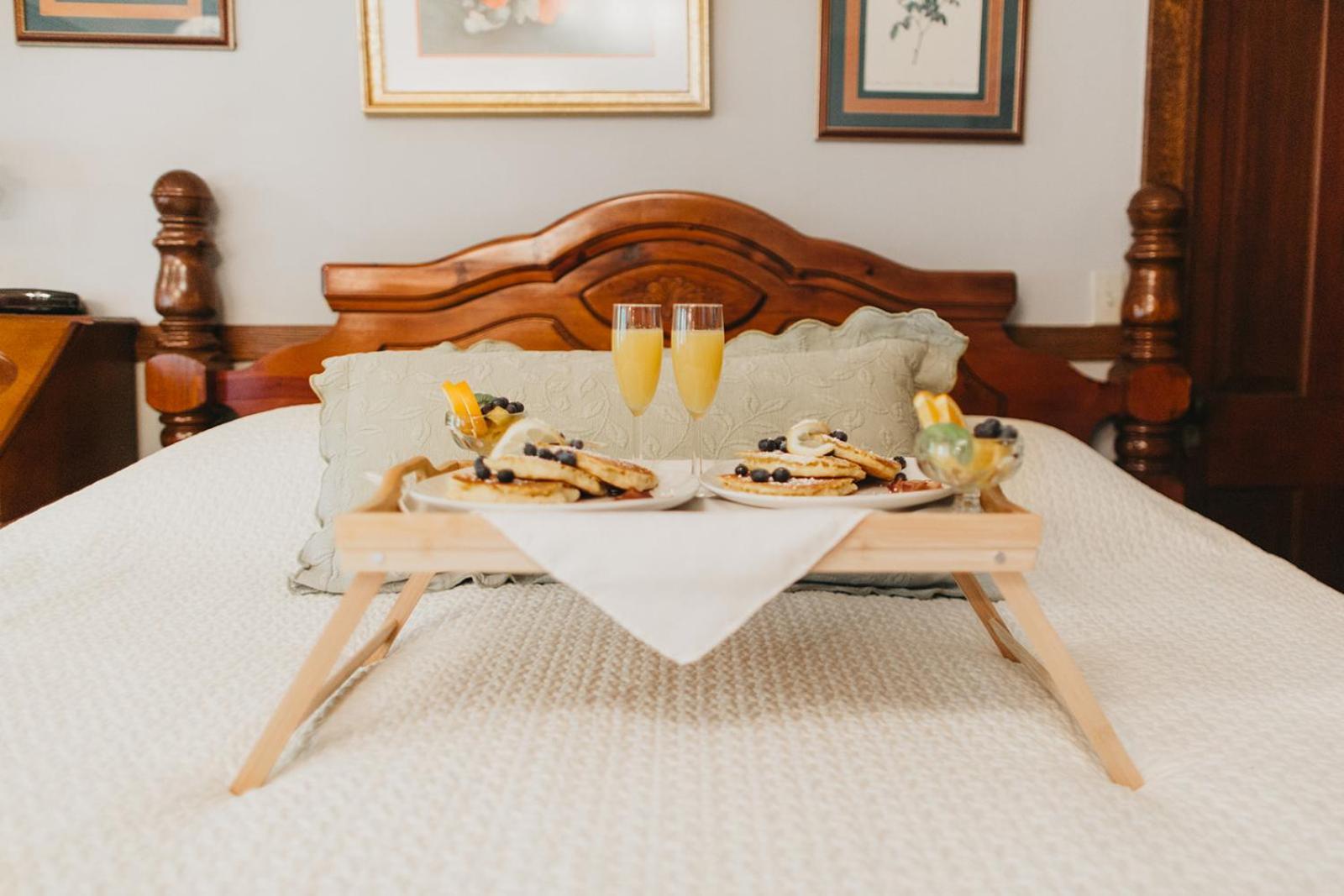 Friendly City Inn B&B Харисонбург Екстериор снимка