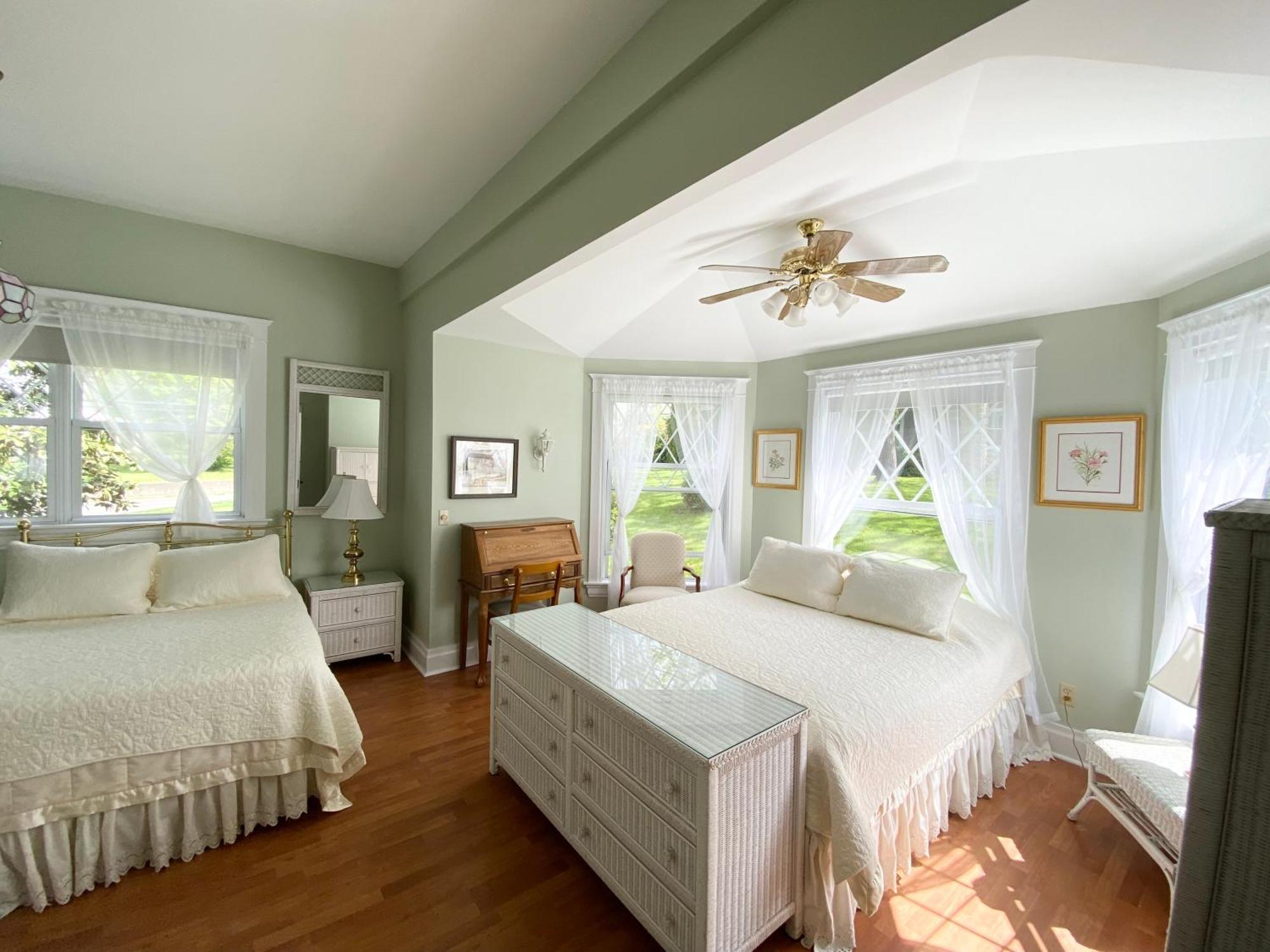 Friendly City Inn B&B Харисонбург Екстериор снимка