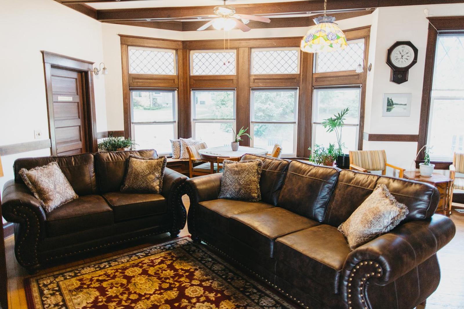 Friendly City Inn B&B Харисонбург Екстериор снимка