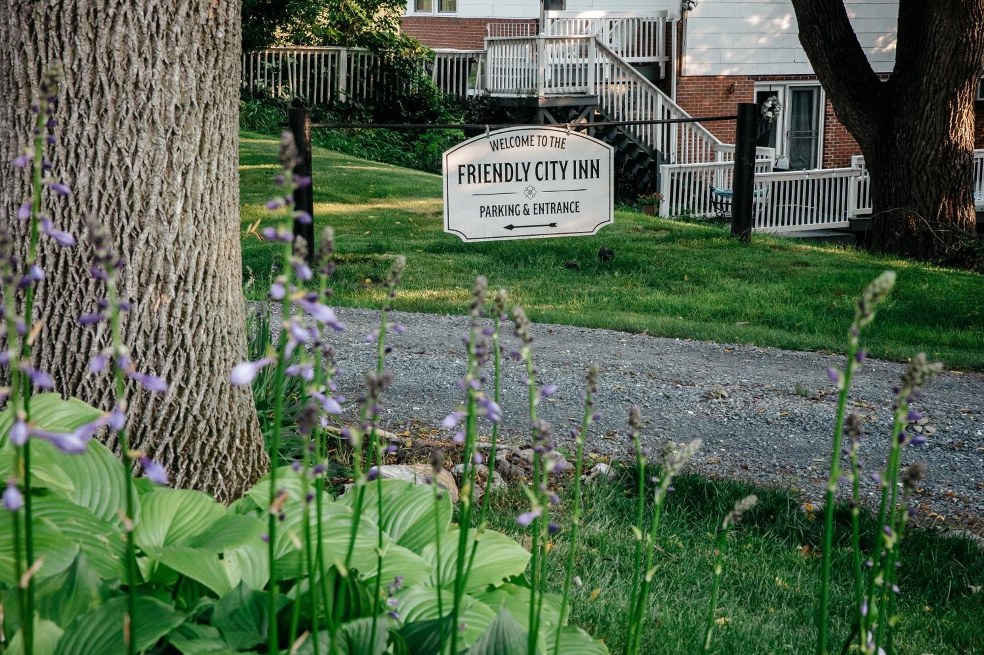 Friendly City Inn B&B Харисонбург Екстериор снимка