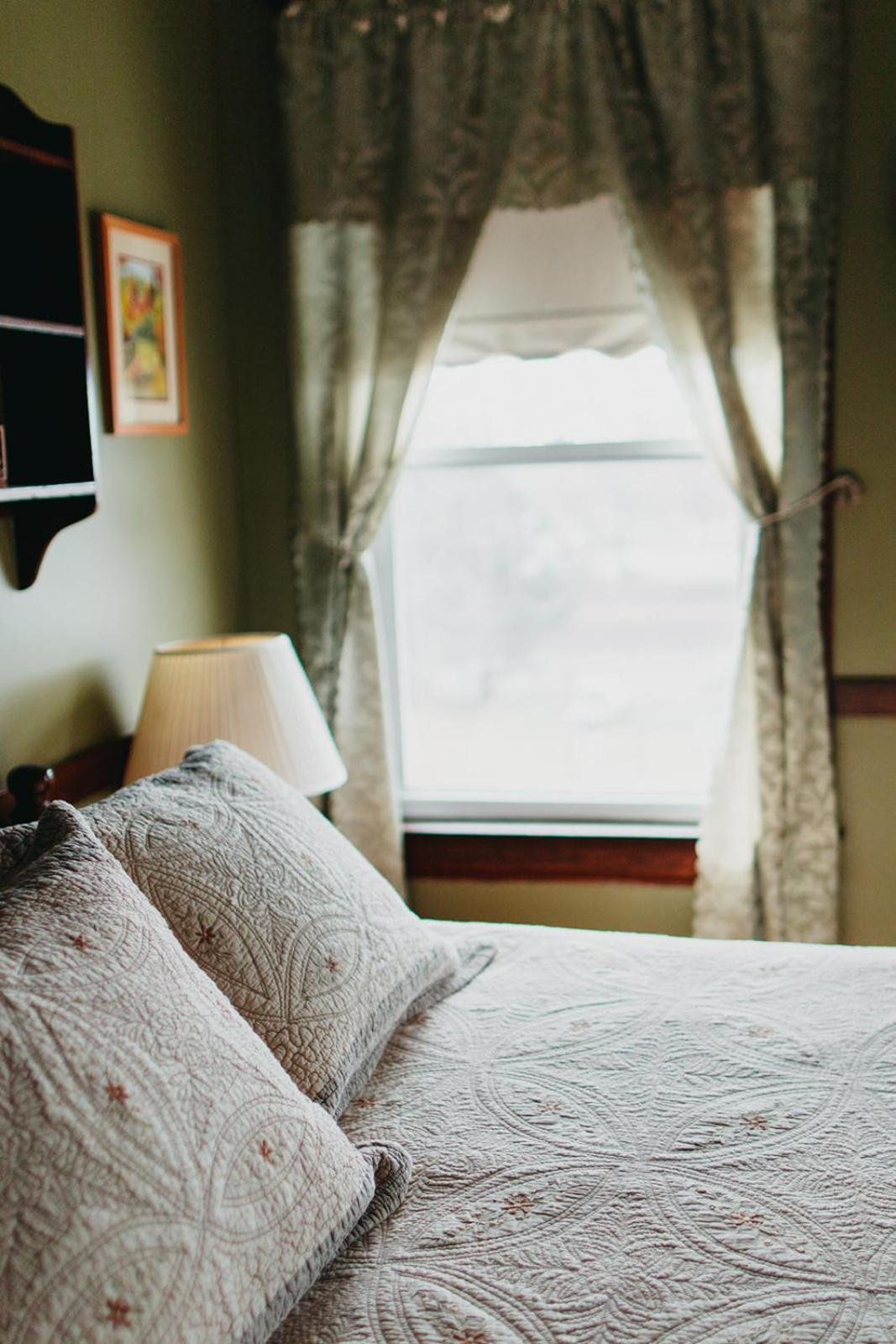 Friendly City Inn B&B Харисонбург Екстериор снимка